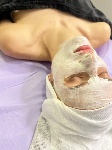Pracownia Kosmetyczna Vikki – Salon Urody | Rzęsy, Manicure, Pedicure i Masaż Sosnowiec